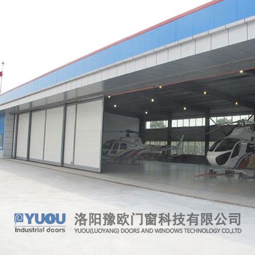 1558580115271831.jpg 推拉機(jī)庫大門.jpg